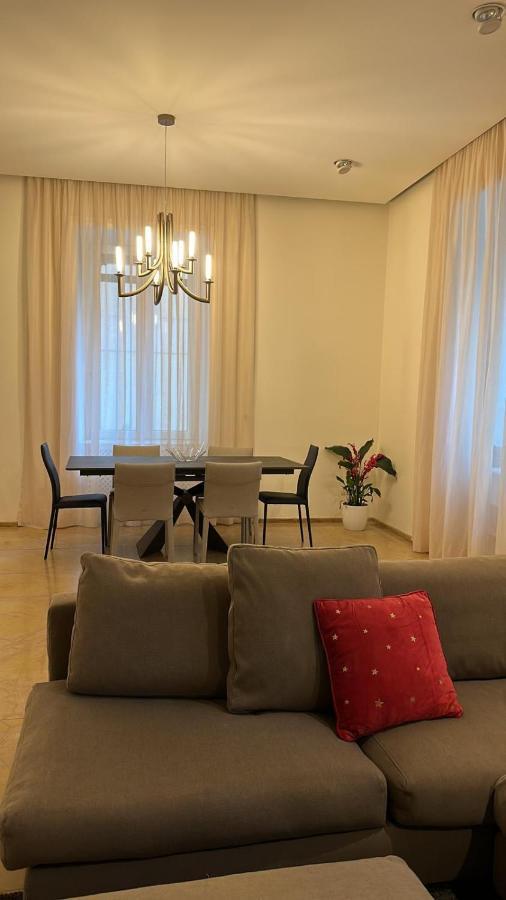 ナポリLuxury House With Parkingアパートメント エクステリア 写真