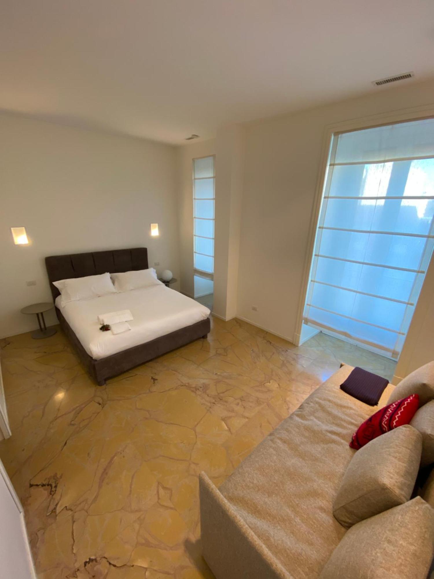 ナポリLuxury House With Parkingアパートメント エクステリア 写真