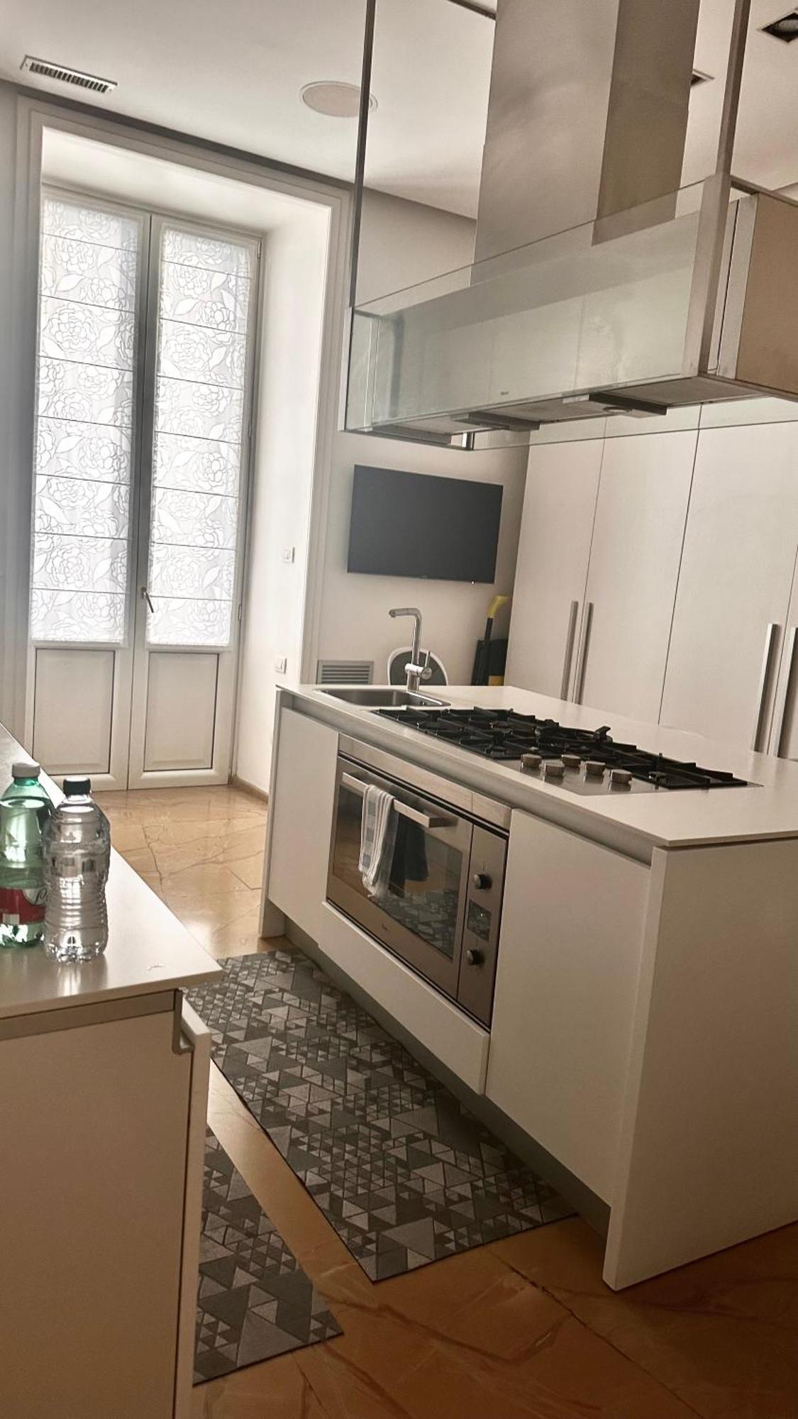 ナポリLuxury House With Parkingアパートメント エクステリア 写真